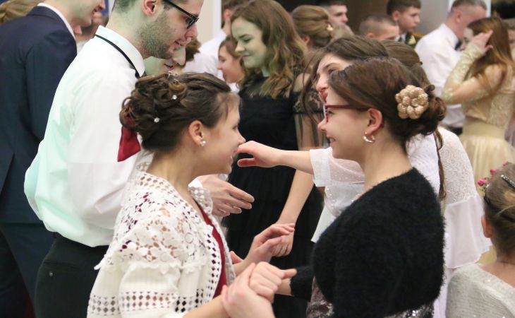 Baile da Juventude Ortodoxa em Gomel