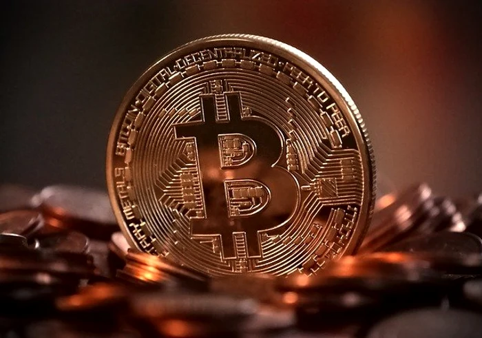 Bitcoin acabou custando US$ 33 mil